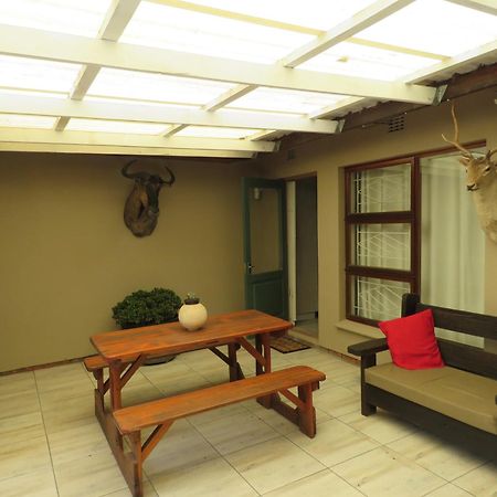 Avo Tree Guesthouse Paarl Exterior photo